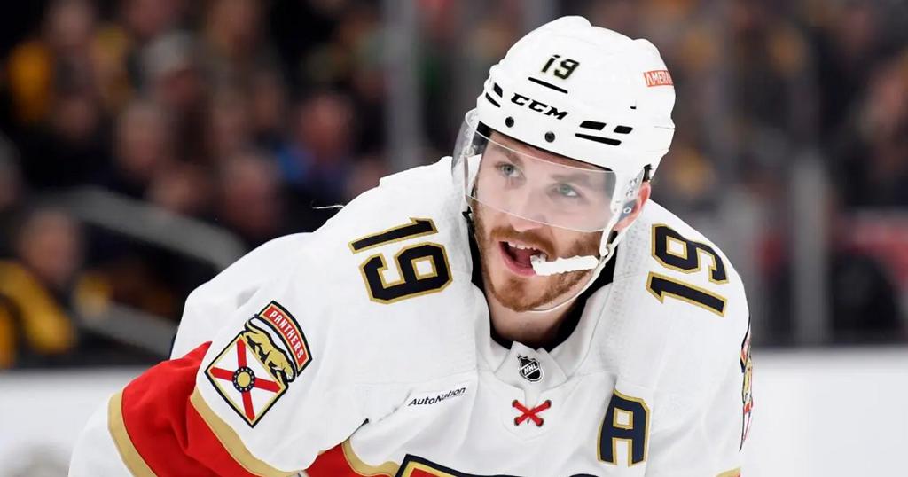 Matthew Tkachuk-Mouthpiece-Bob DeChiara-USA TODAY Sports