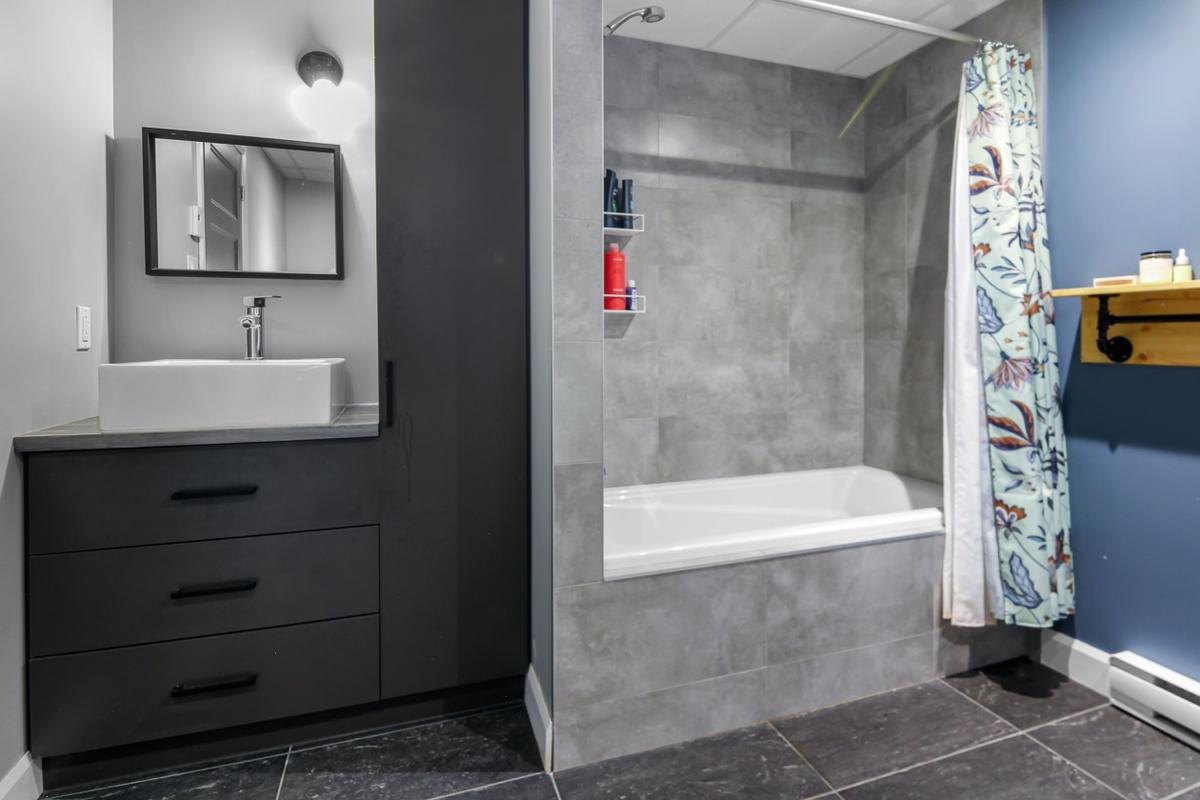 Salle de bain du niveau inférieur