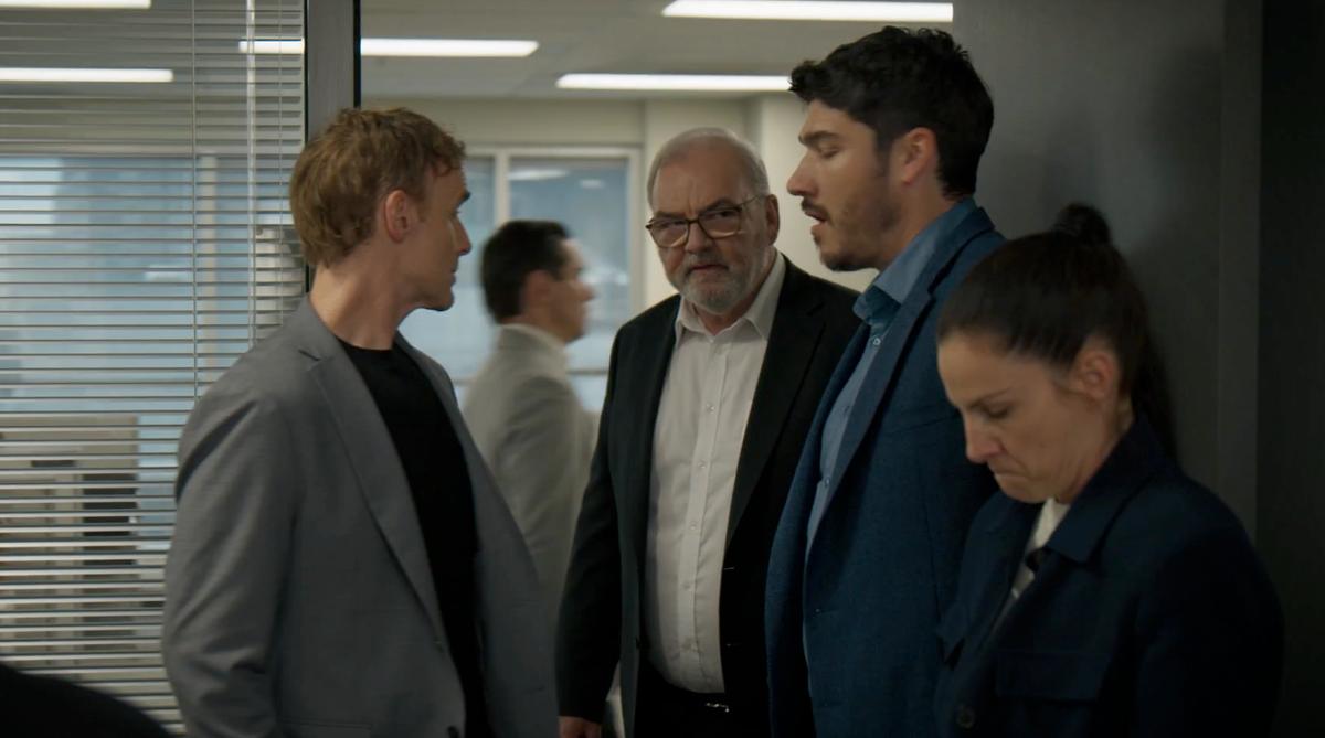 Vincent Leclerc, Gildor Roy, Jason Roy Léveillée et Marilyne Joncas dans Dumas