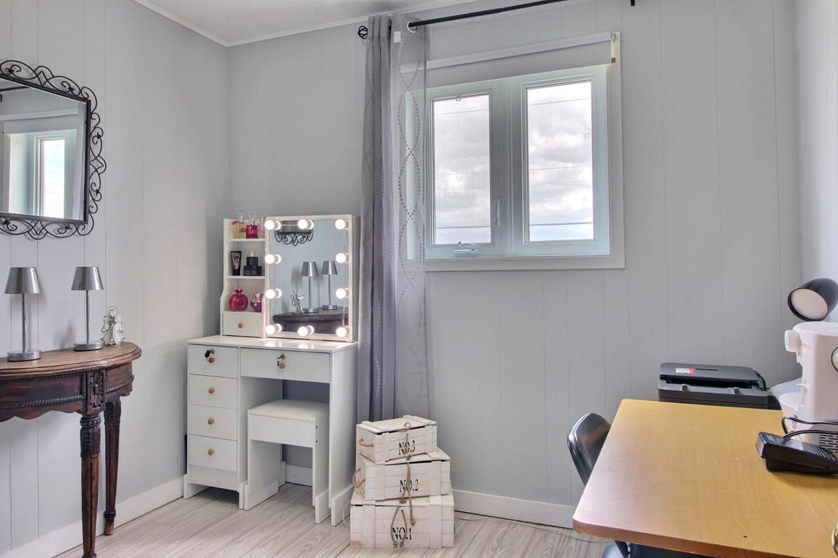 Bureau avec lumière naturelle