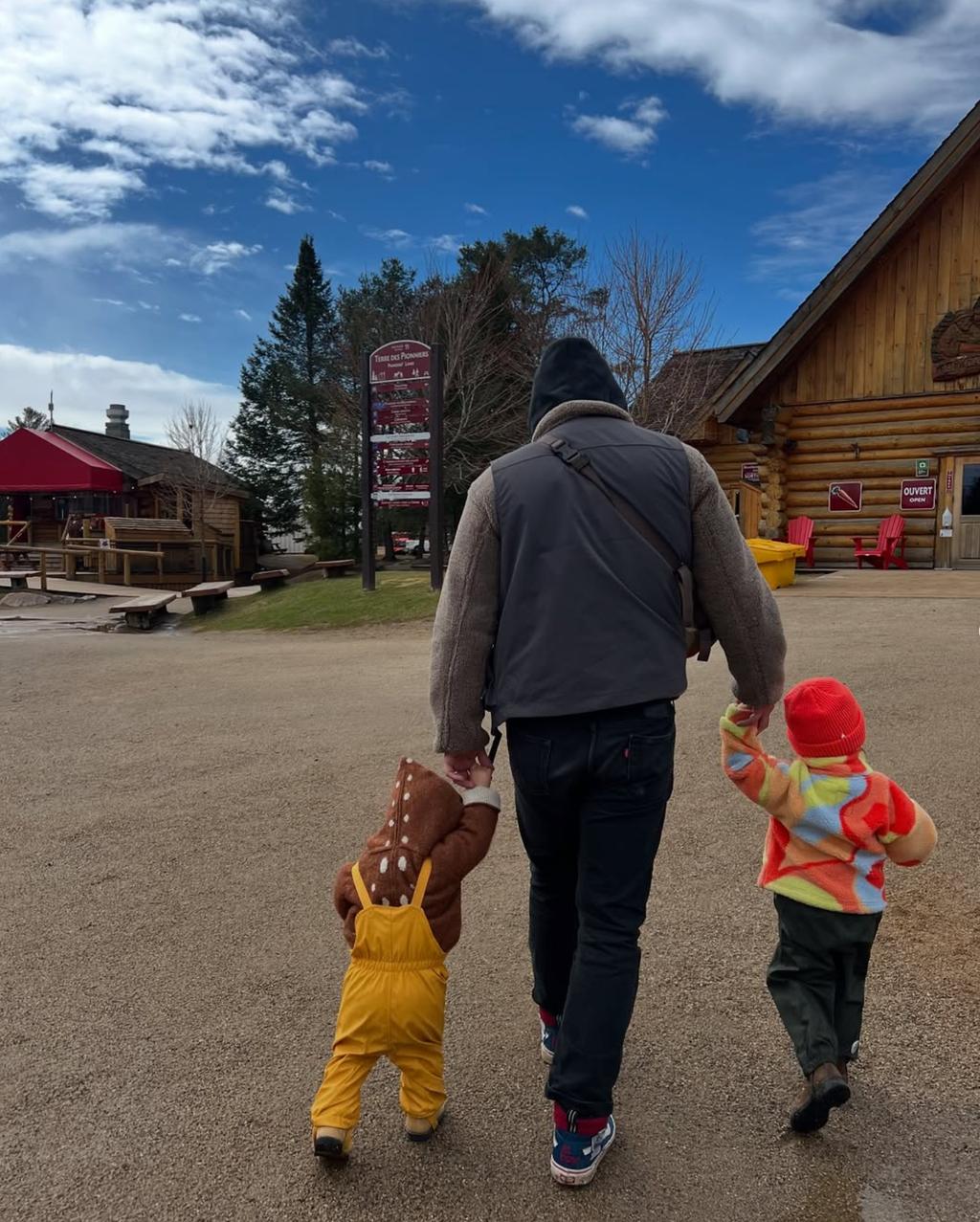 Marc-André Grondin et deux de ses enfants, Léo et Lawrence