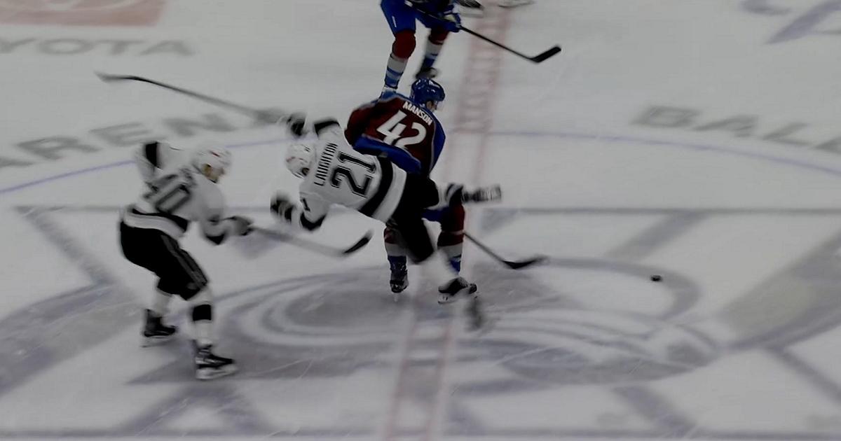 Scott Laughton-Josh Manson-Hit