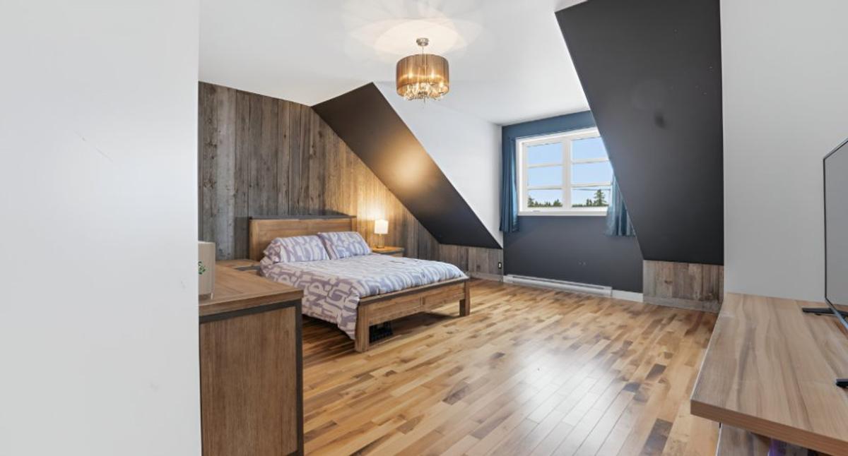 Annie Dufresne annonce qu'elle vient de vendre sa maison