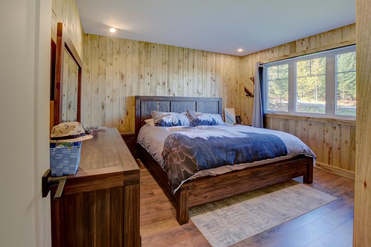 Chambre à coucher au rez-de-chaussée