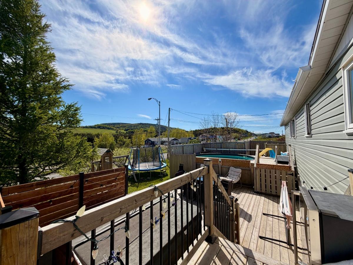 Balcon avec vue sur les environs