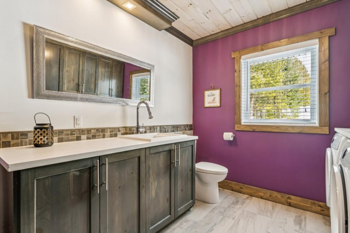 La salle d'eau du rez-de-chaussée