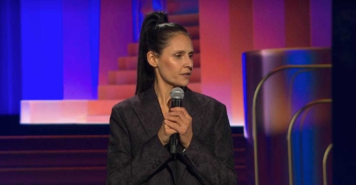 Korine Côté à l'animation du gala les Olivier