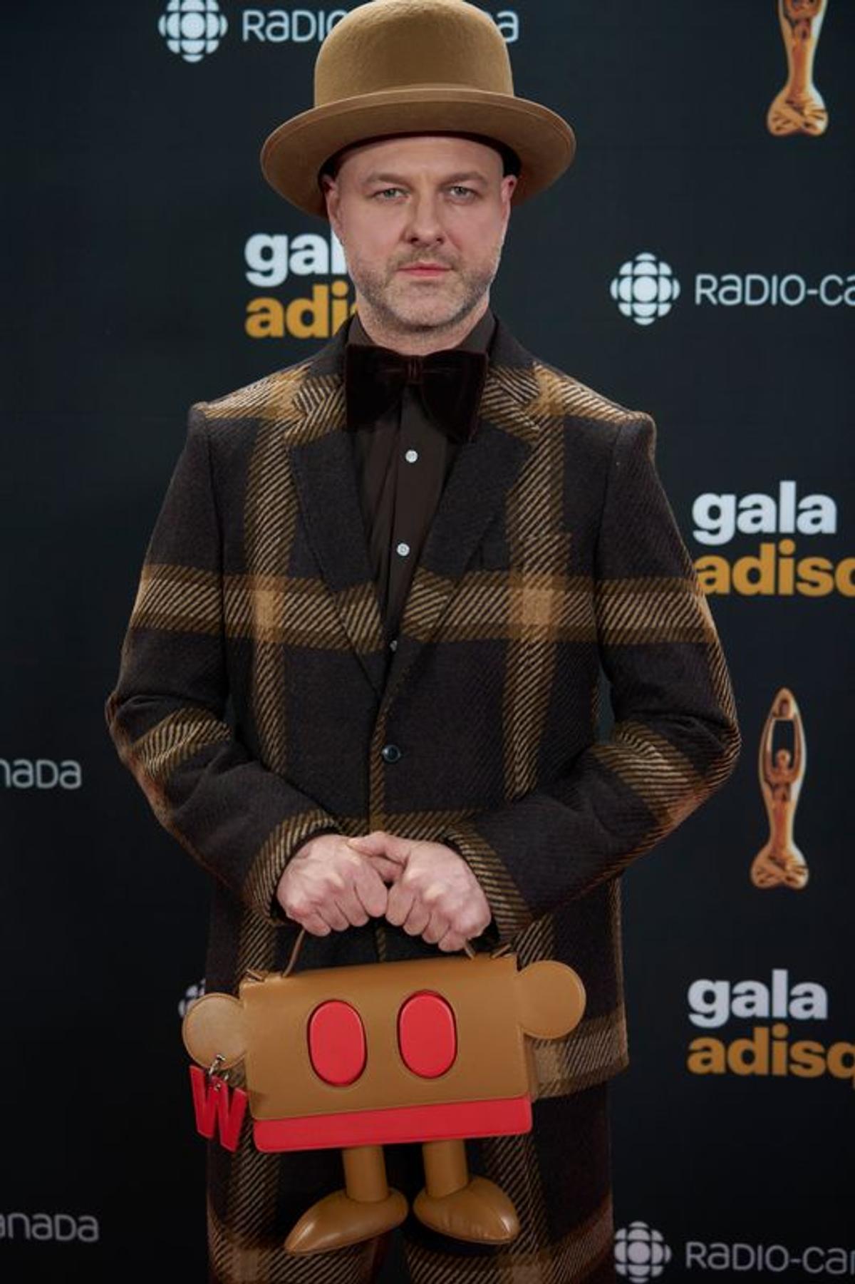 Pierre Lapointe sur le tapis rouge du Gala de l'ADISQ