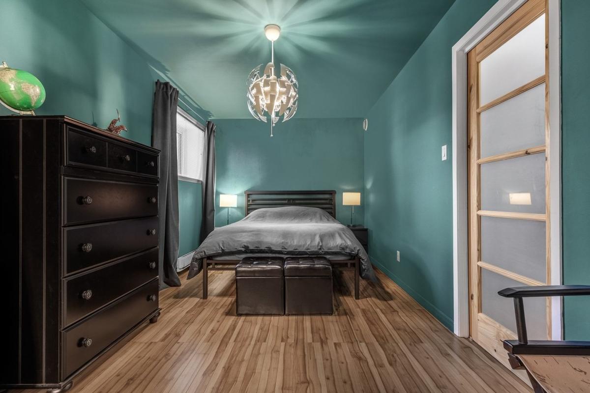 Chambre principale au sous-sol