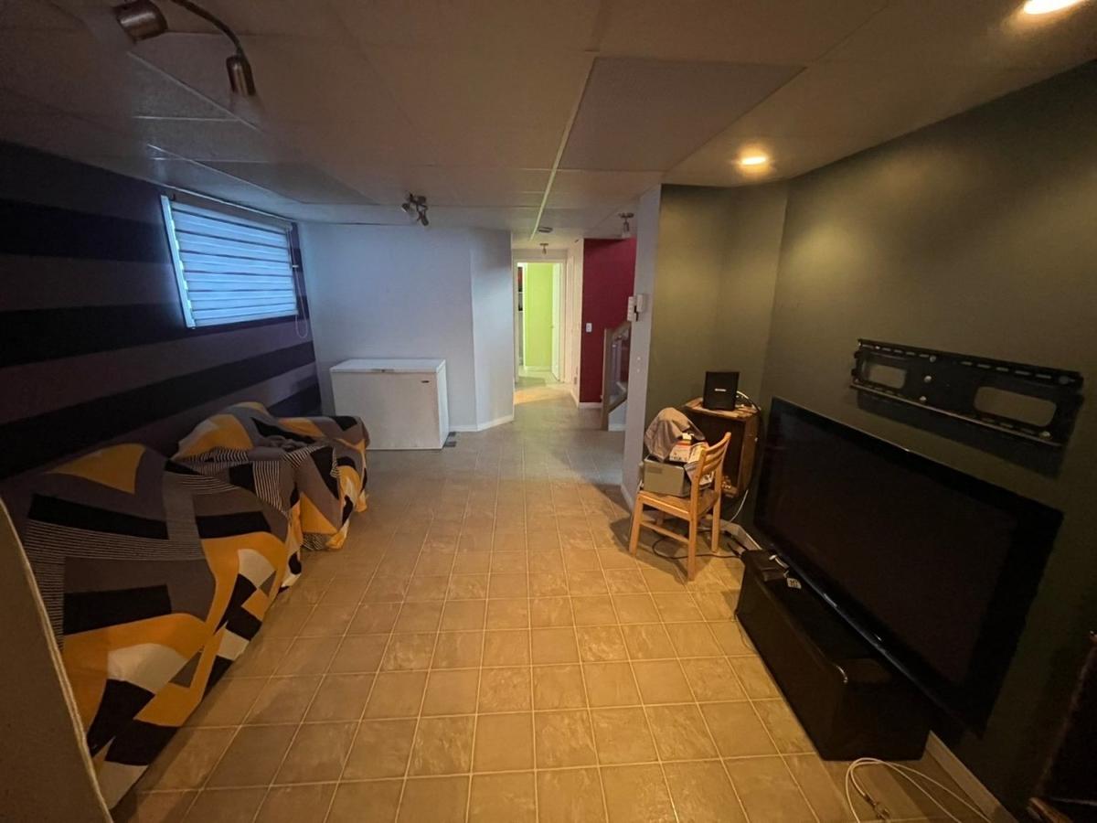 Autre vue de la salle familiale