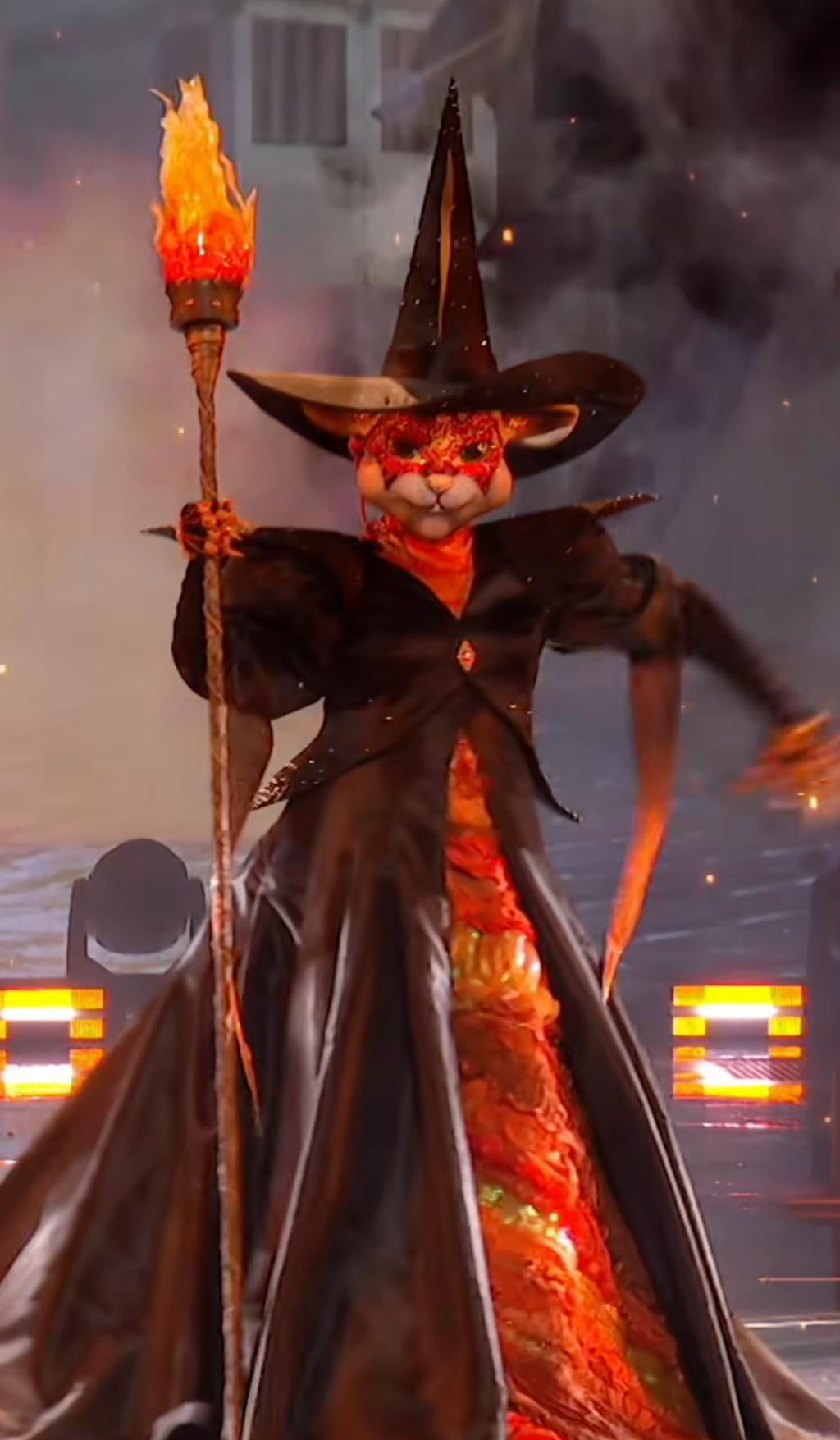 La Sorcière à Chanteurs Masqués