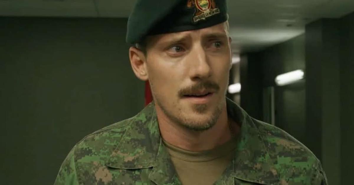 Frédéric Millaire Zouvi dans Les Armes