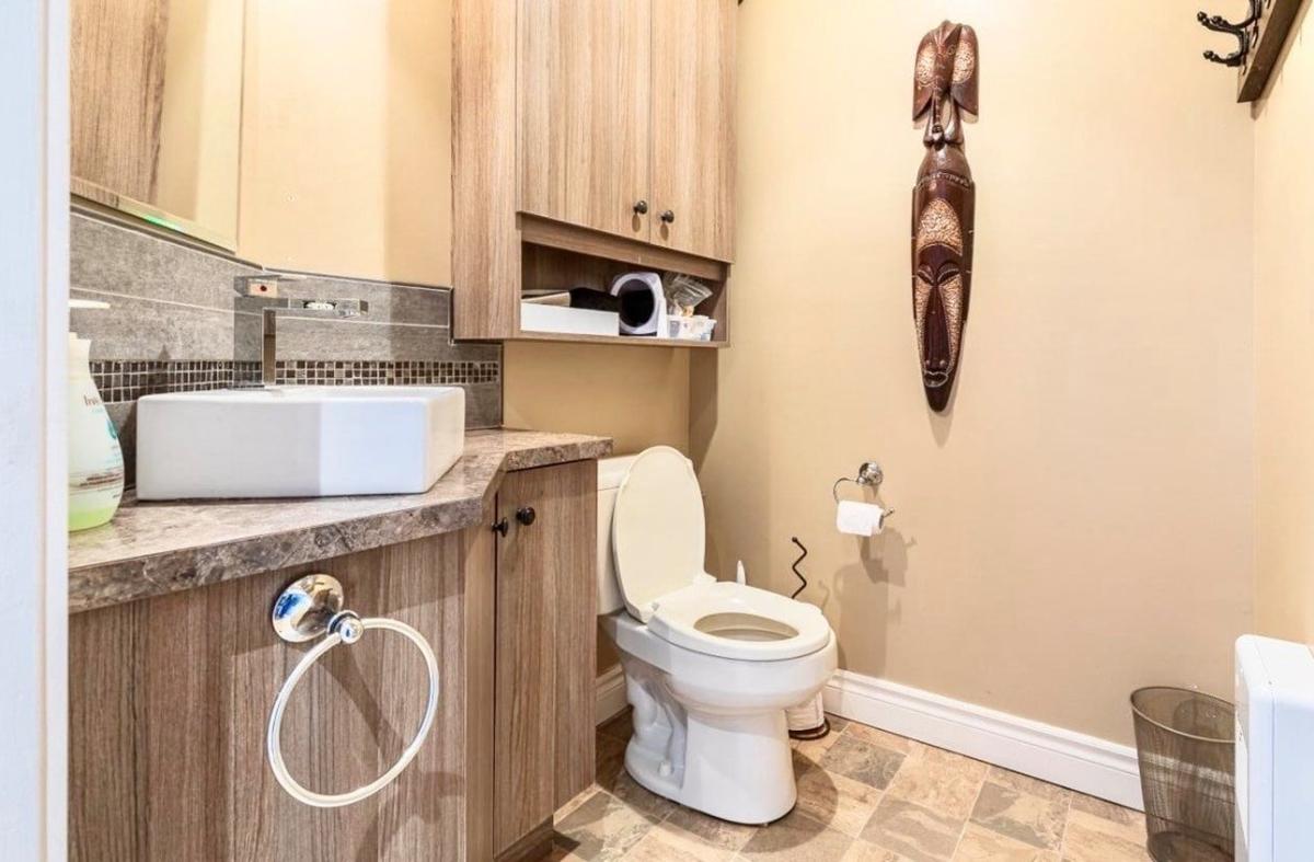 Salle de bain à l'étage