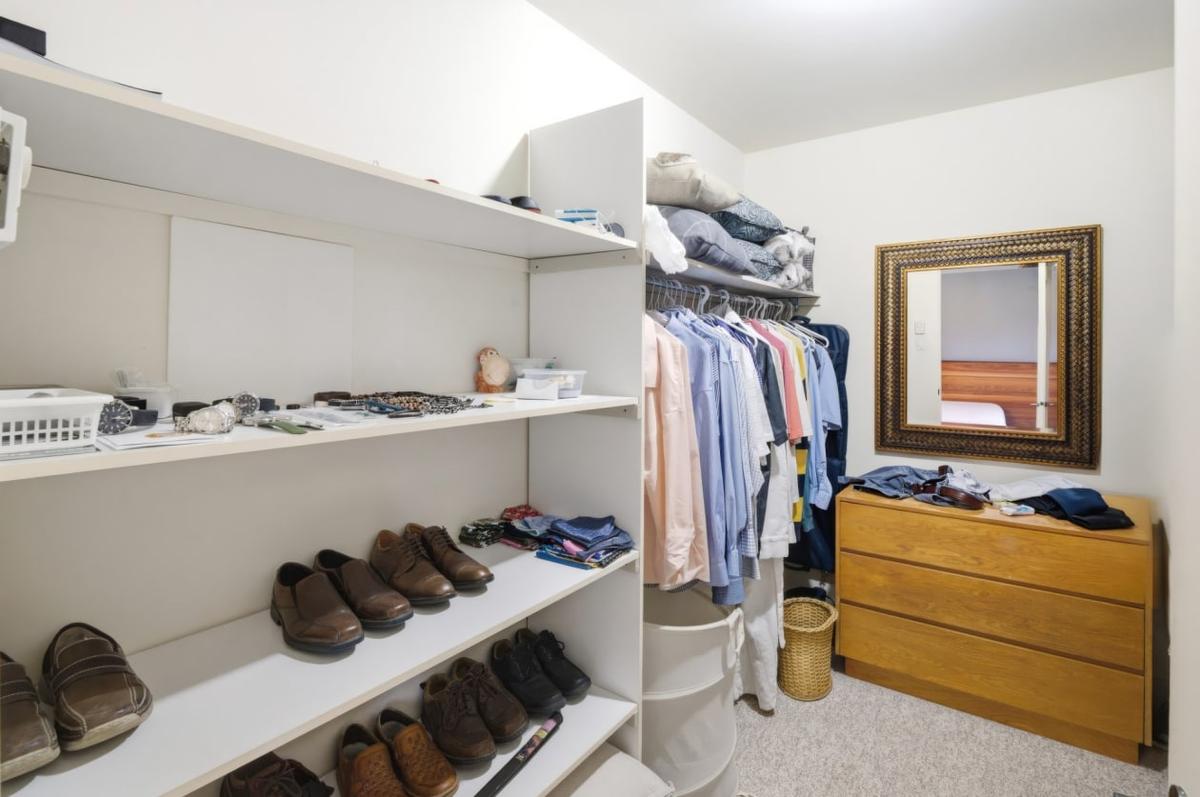 Penderie de la deuxième chambre