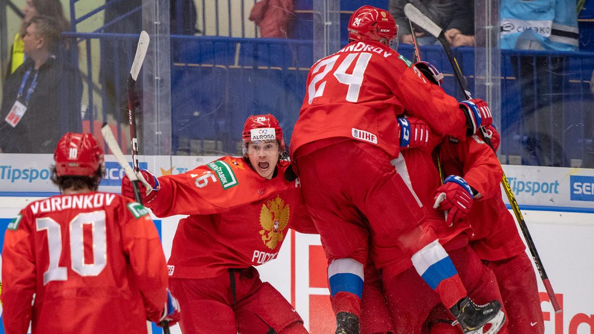 Team Russia celebrates after defeating Sweden in overtime in semifinal in 2020.
