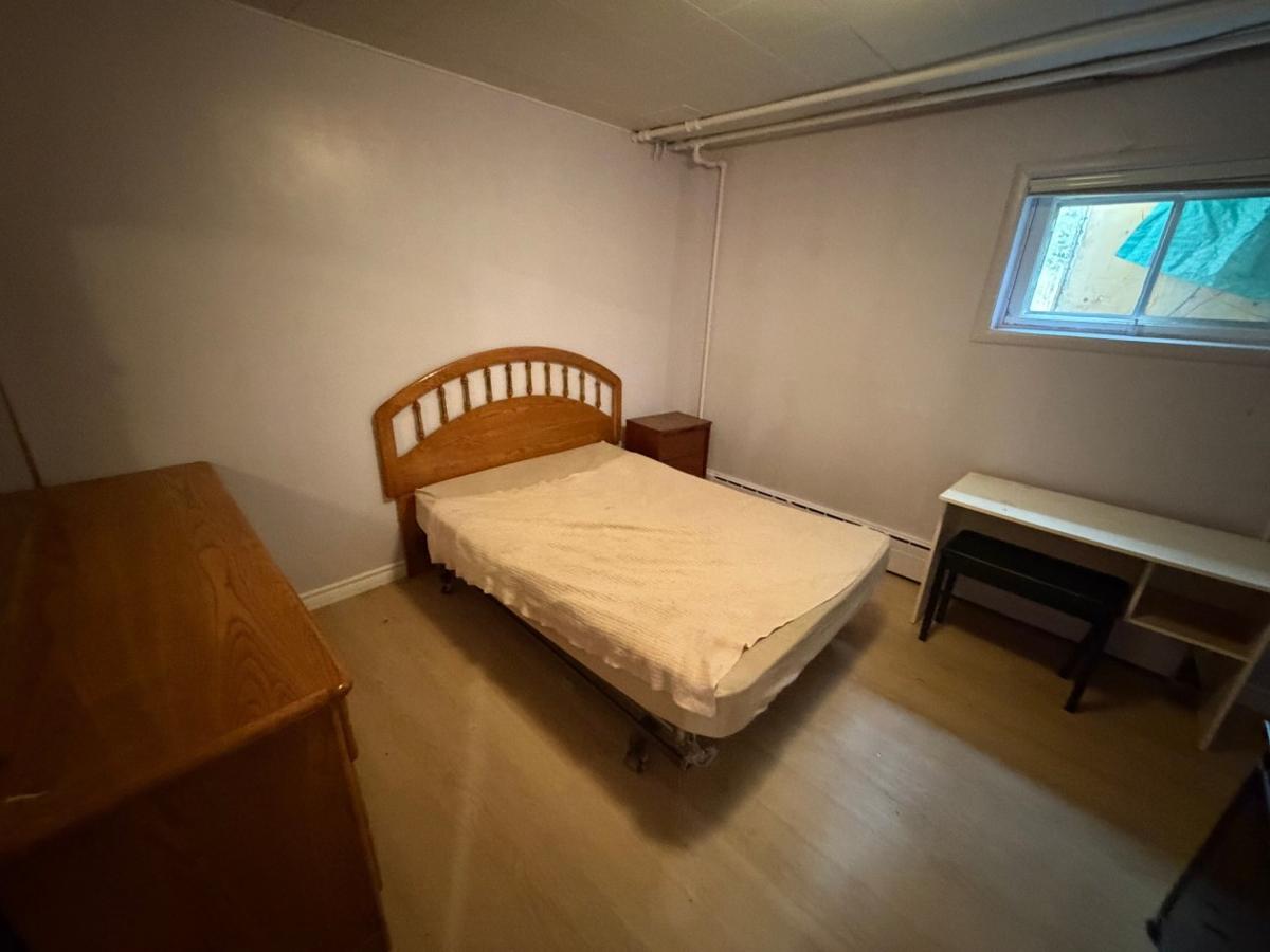 Chambre au sous-sol