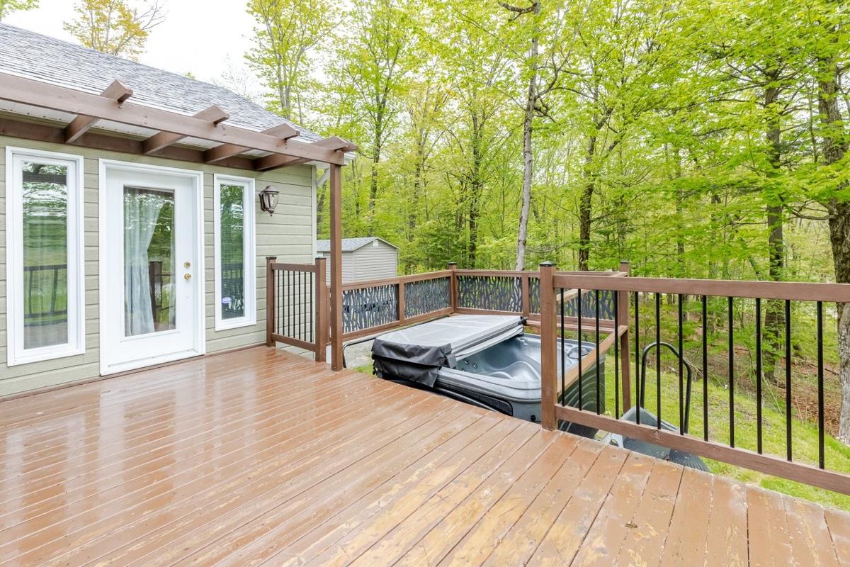 Terrasse et vue sur le lac