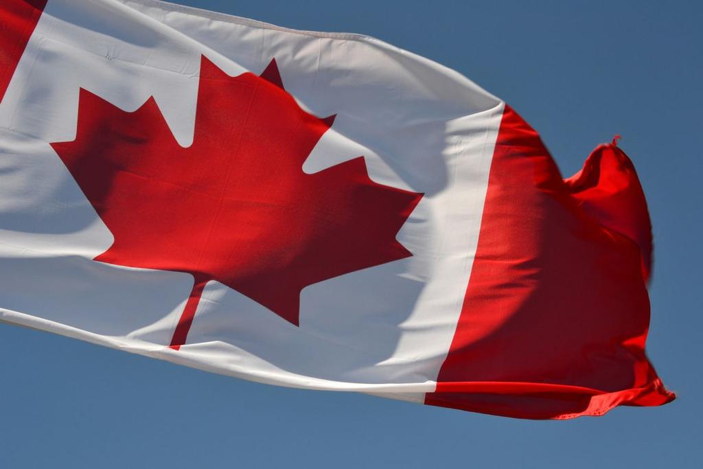 Praveen Kumar Nandagiri - Unsplash, drapeau du Canada, Fête du Canada, 1er juillet