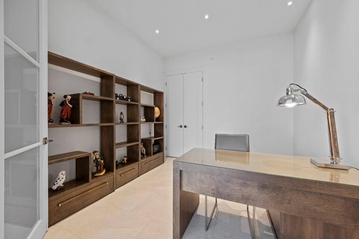Bureau avec ambiance feutrée