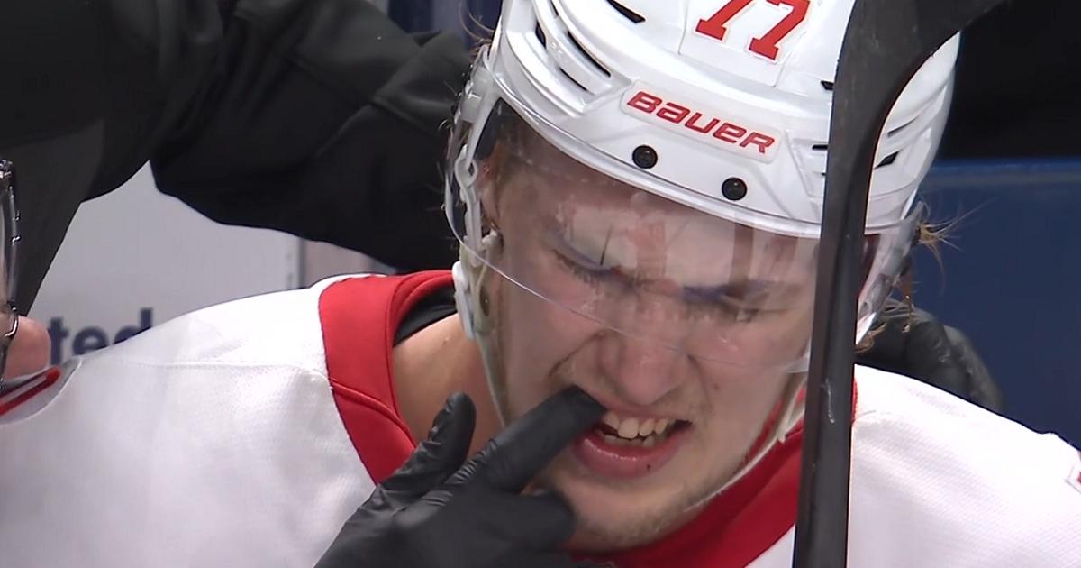 Simon Edvinsson-Teeth-Tage Thompson-Stick