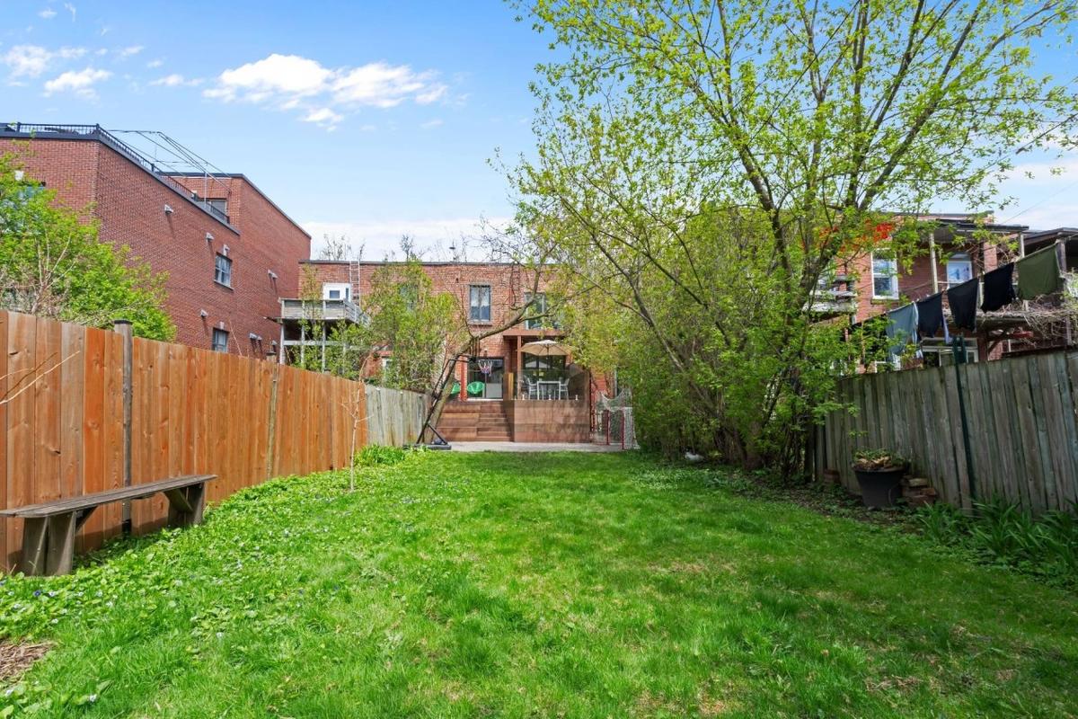 Cour privée aménagée