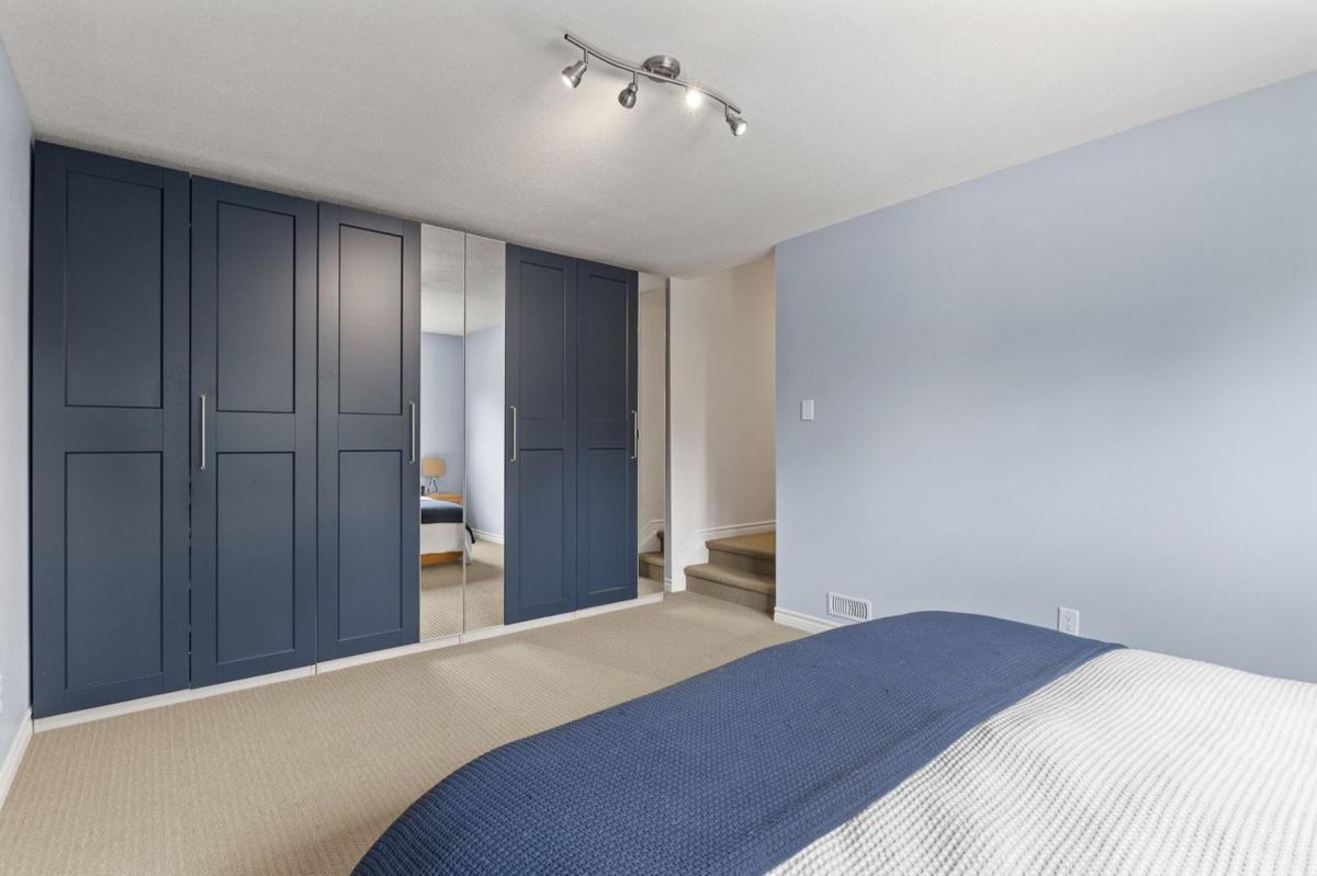 Chambre d'enfant lumineuse