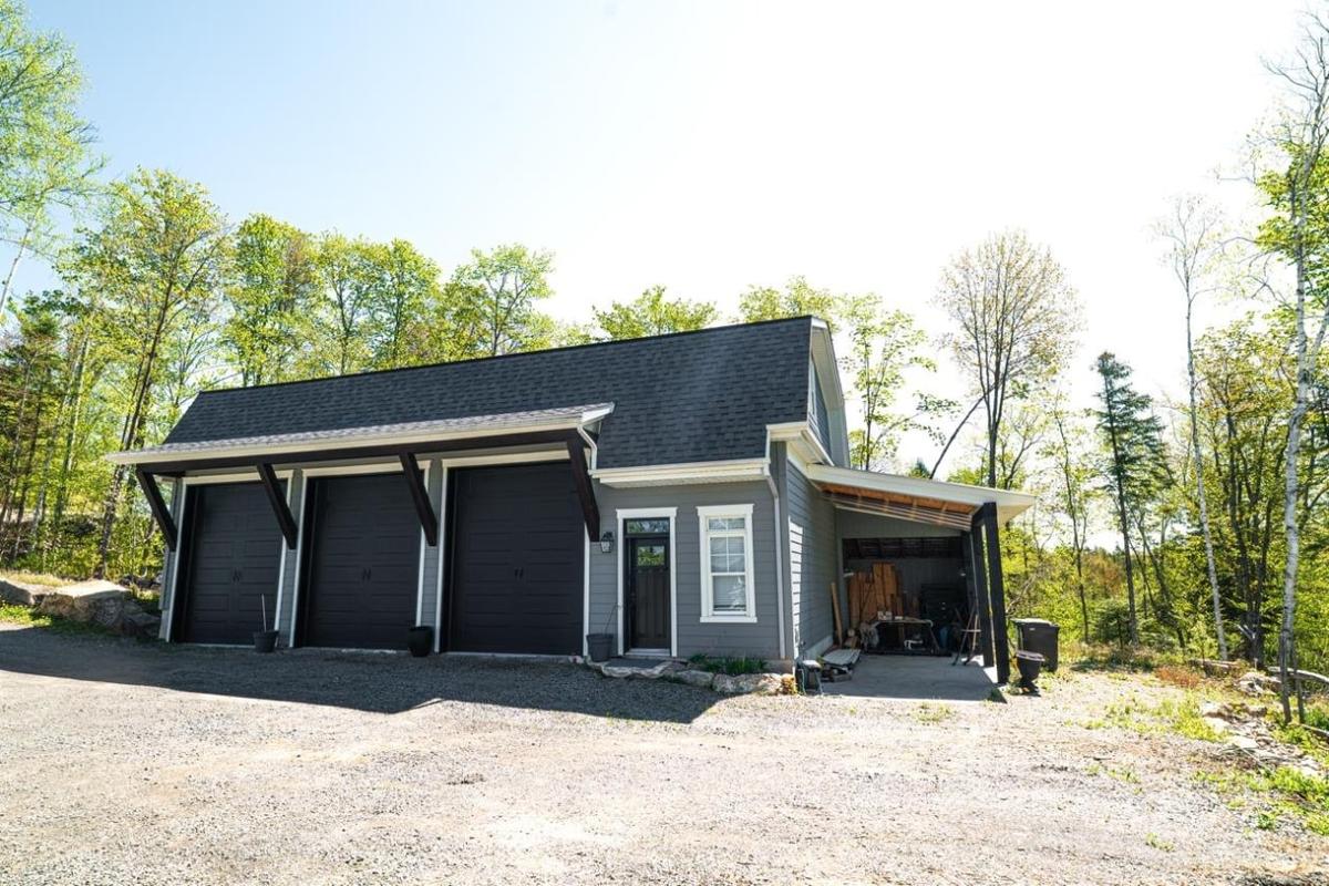 Garage additionnel