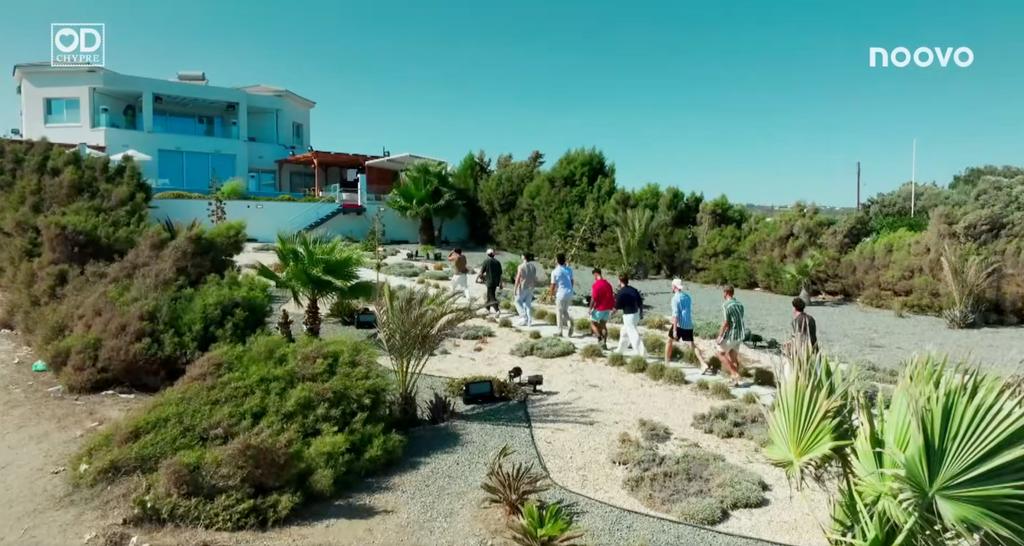 Les candidats et candidates d'OD Chypre font leur arrivée sur l'île