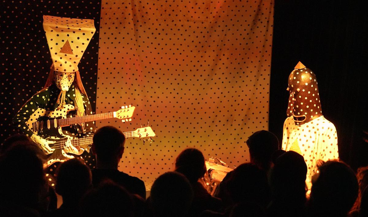 Angine de Poitrine en spectacle à La Cartonnerie, à Reims