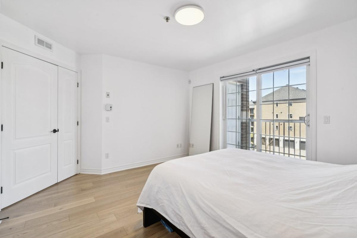 Chambre principale lumineuse