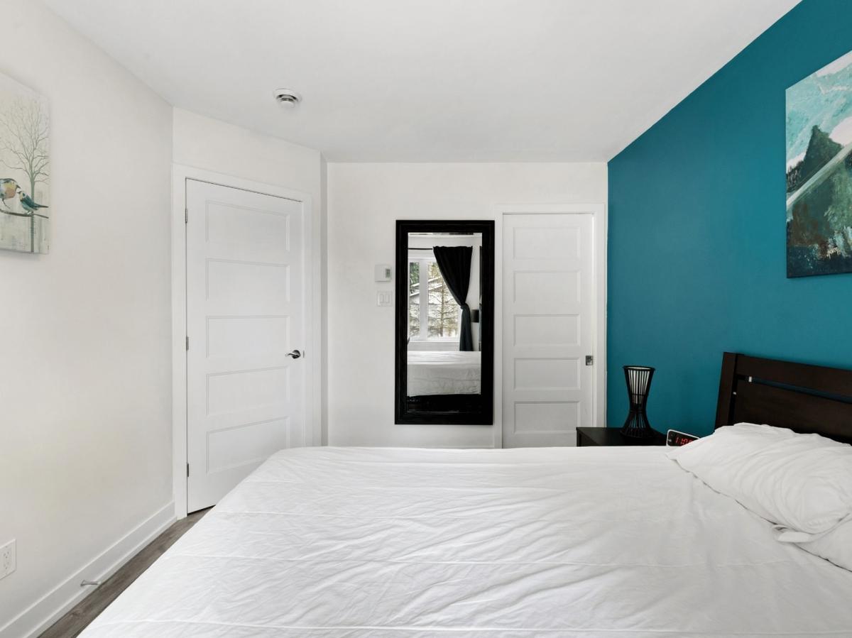 Autre vue de la chambre principale