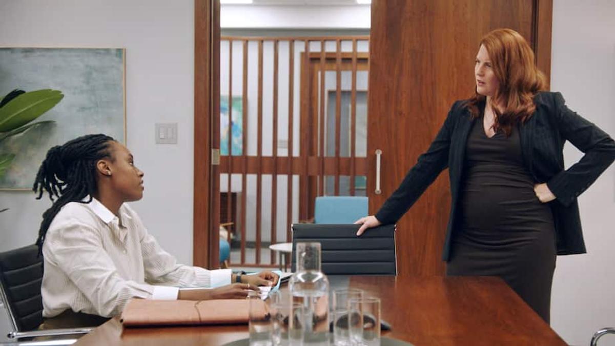 Naila Louidort et Julie Trépanier dans Indéfendable