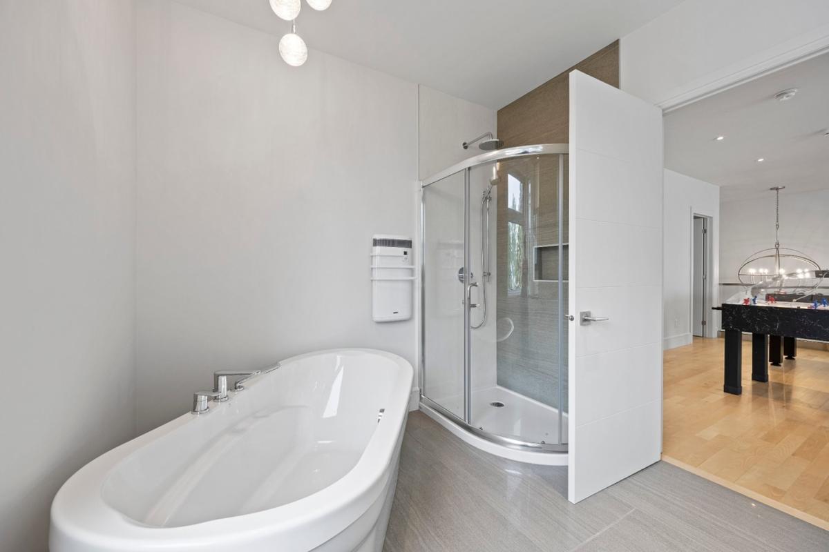 Finitions de la salle de bain