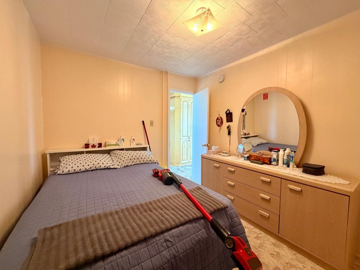 Première chambre à coucher du rez-de-chaussée
