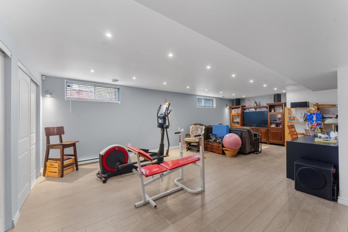 Salle familiale au sous-sol