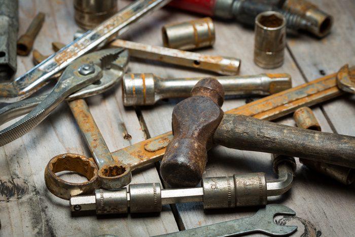 Outils rouillés