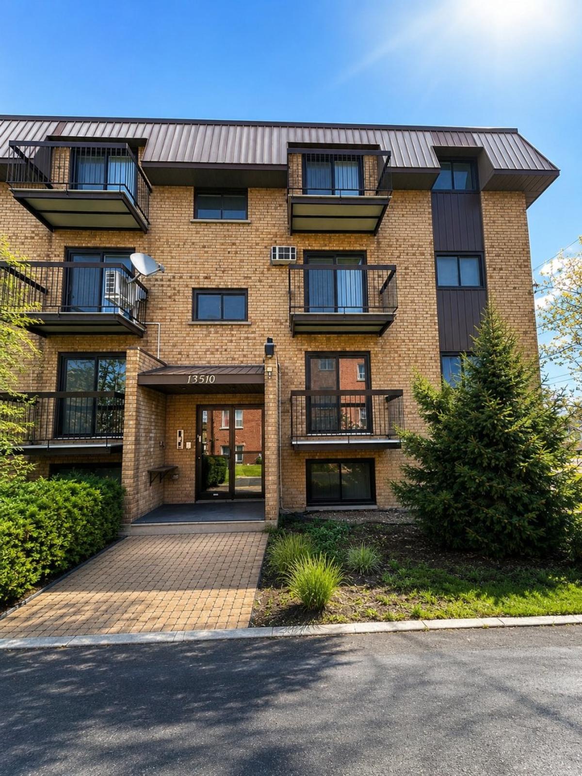 Façade du condo de coin