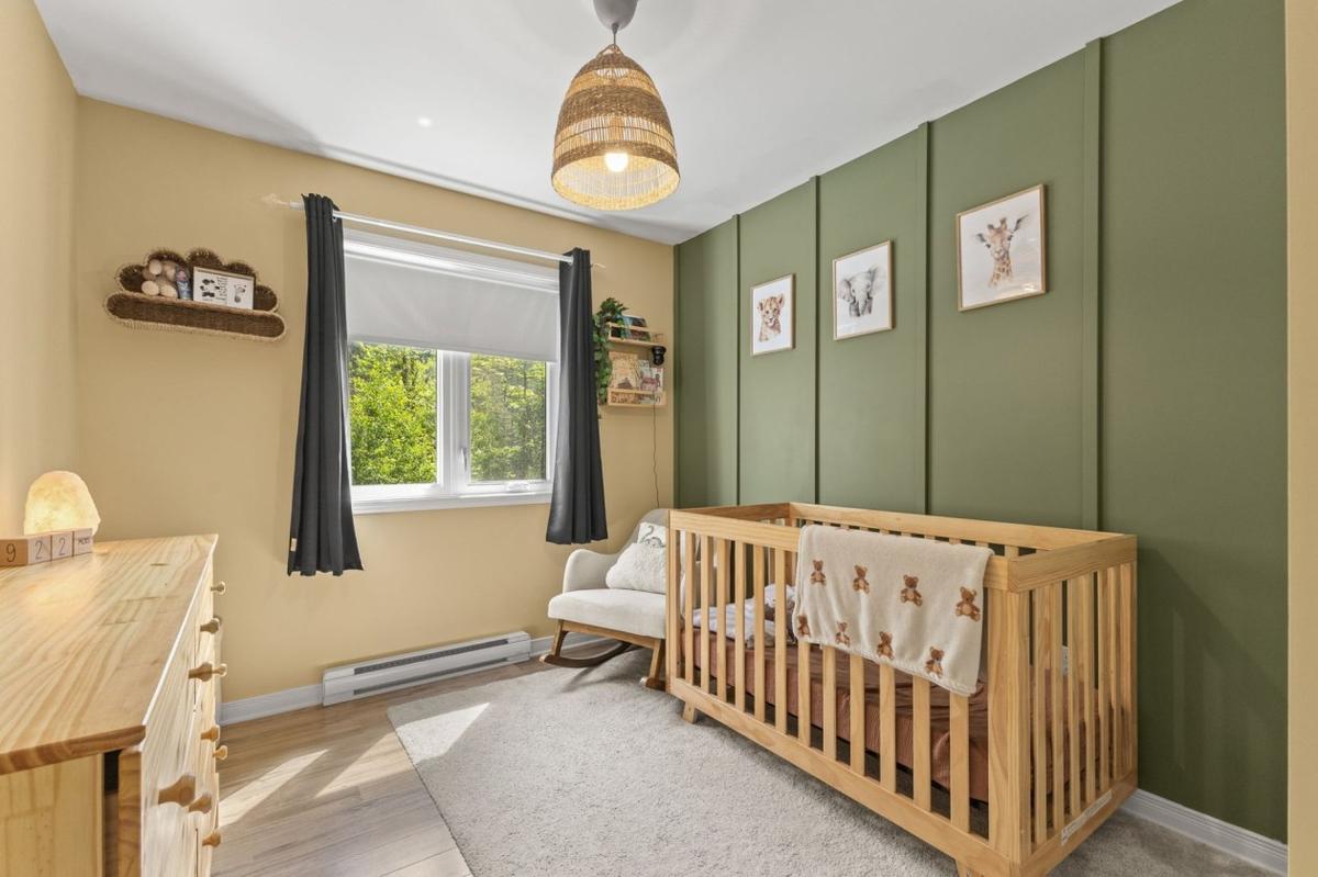 Chambre d'enfant lumineuse