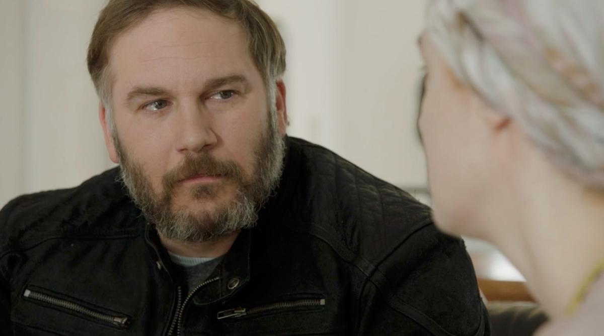 Karl Farah dans Antigang