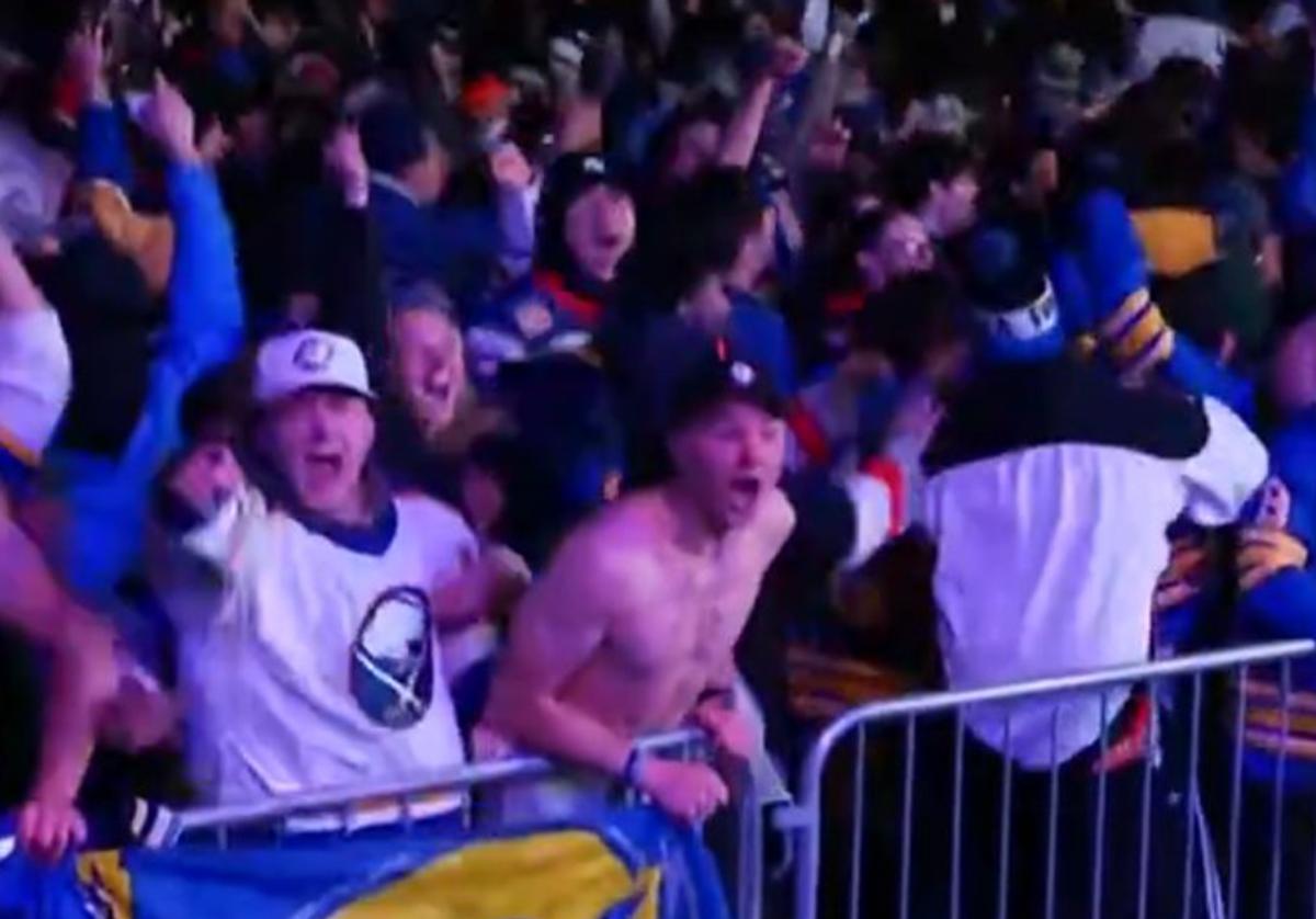 Sabres fans