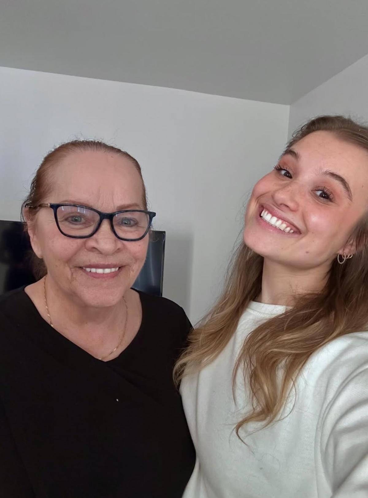 Claudie Mercier et sa grand-mère