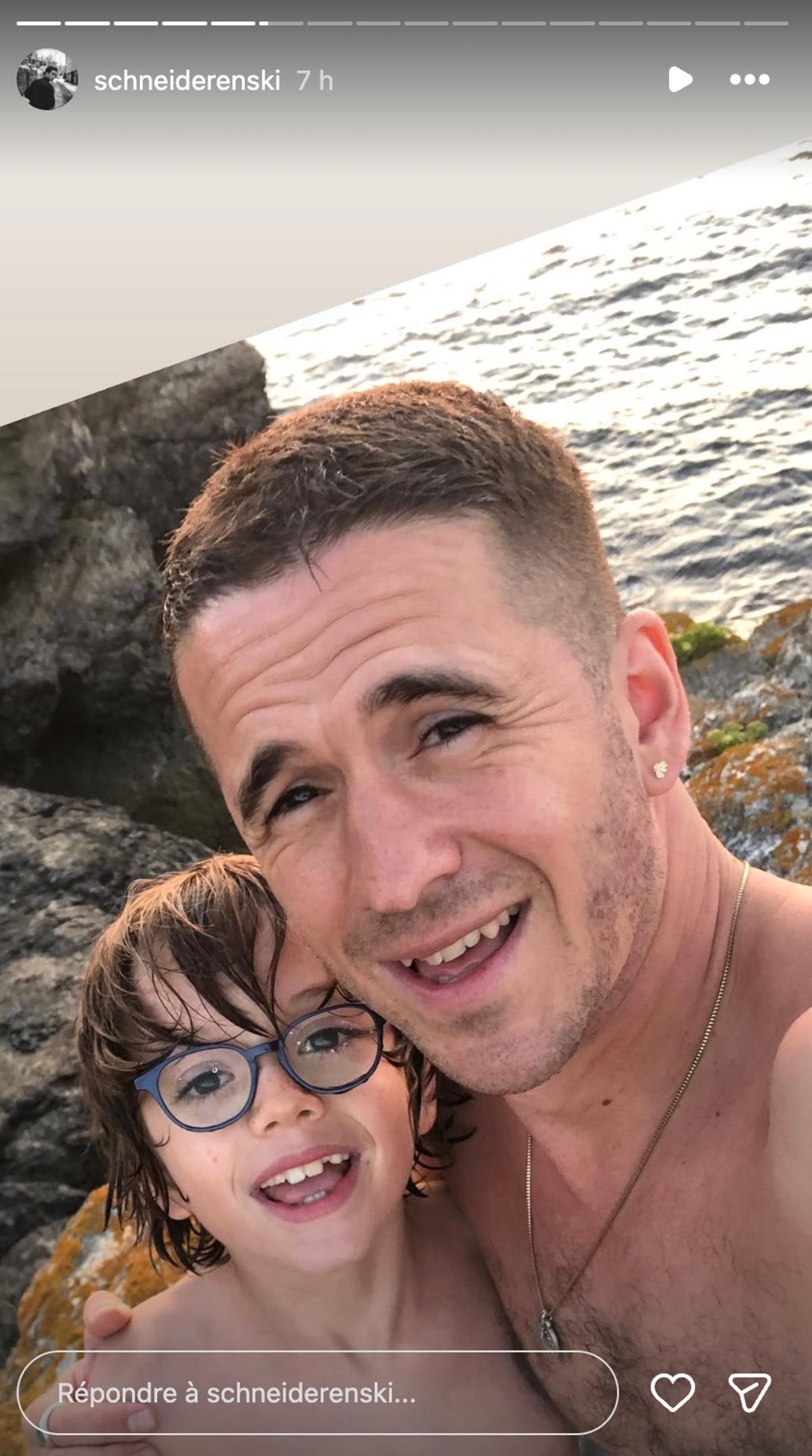 Émile Schneider partage des photos de vacances avec son fils Henri