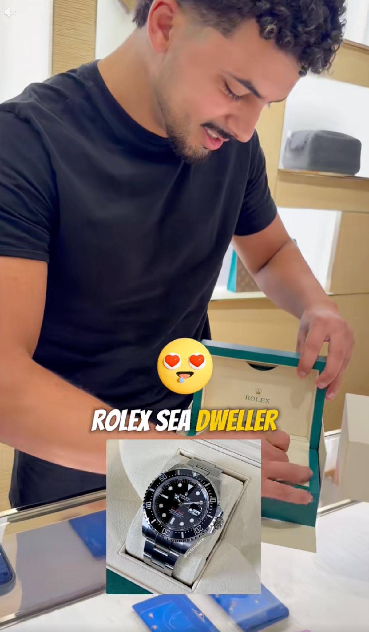 Saad Tekiout reçoit une Rolex en cadeau