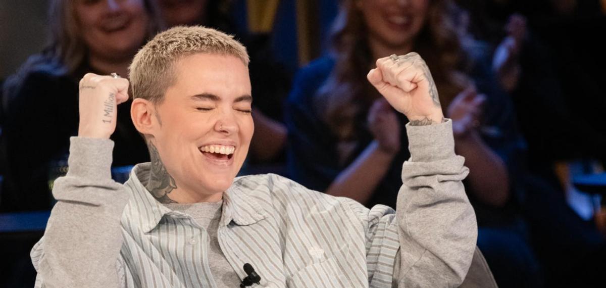 Roxane Bruneau à Ça finit bien la semaine