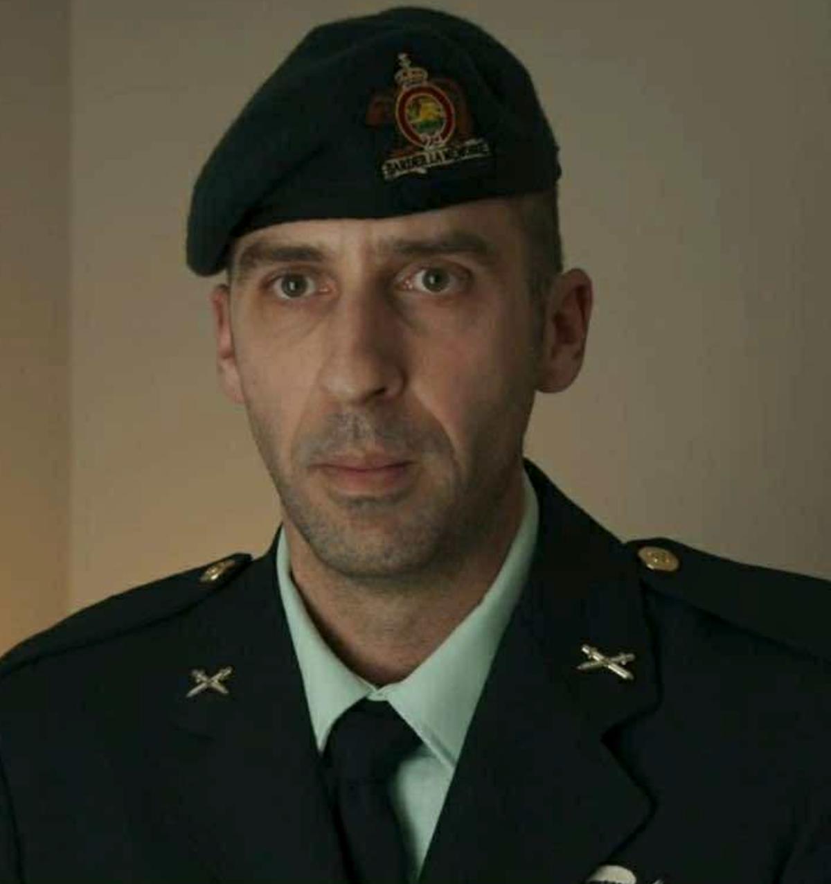 David Giguère dans son rôle d'Arnaud Laurin dans Les Armes