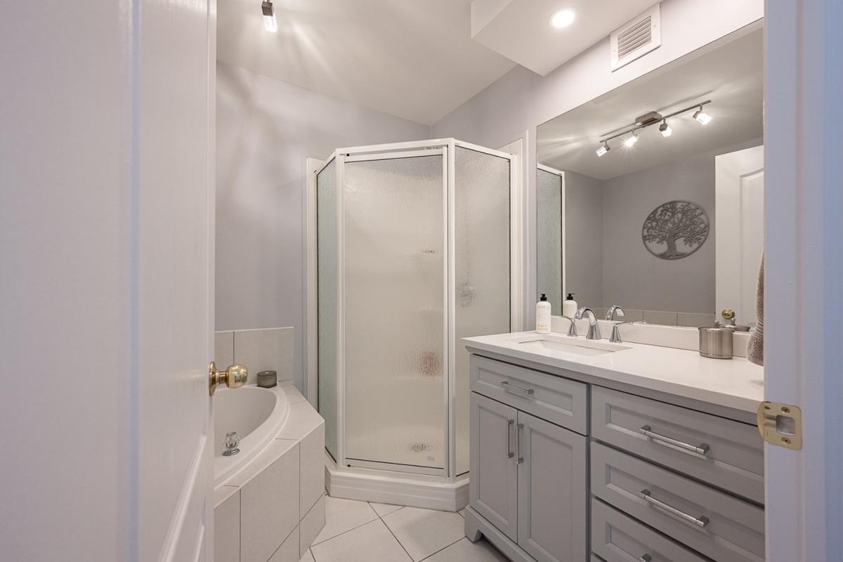Salle de bain contemporaine