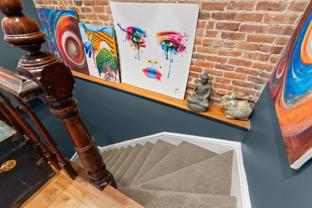 Escalier menant au troisième étage