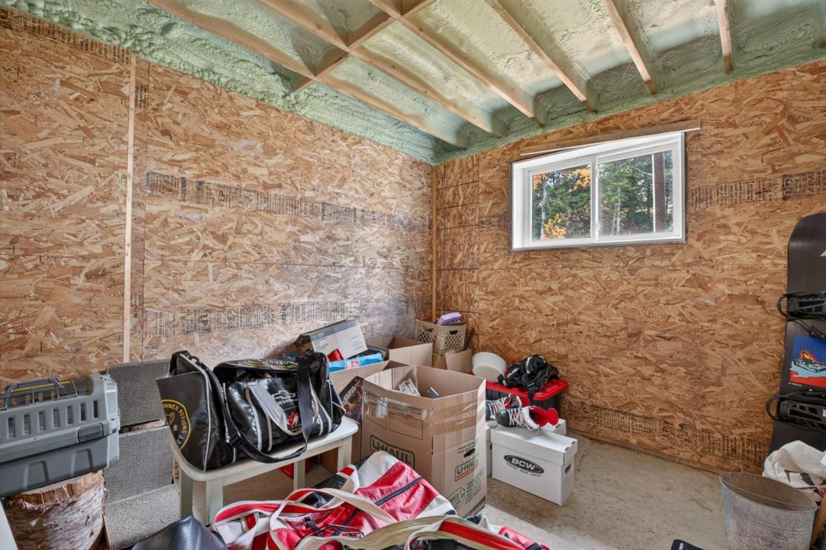 Intérieur du garage double chauffé