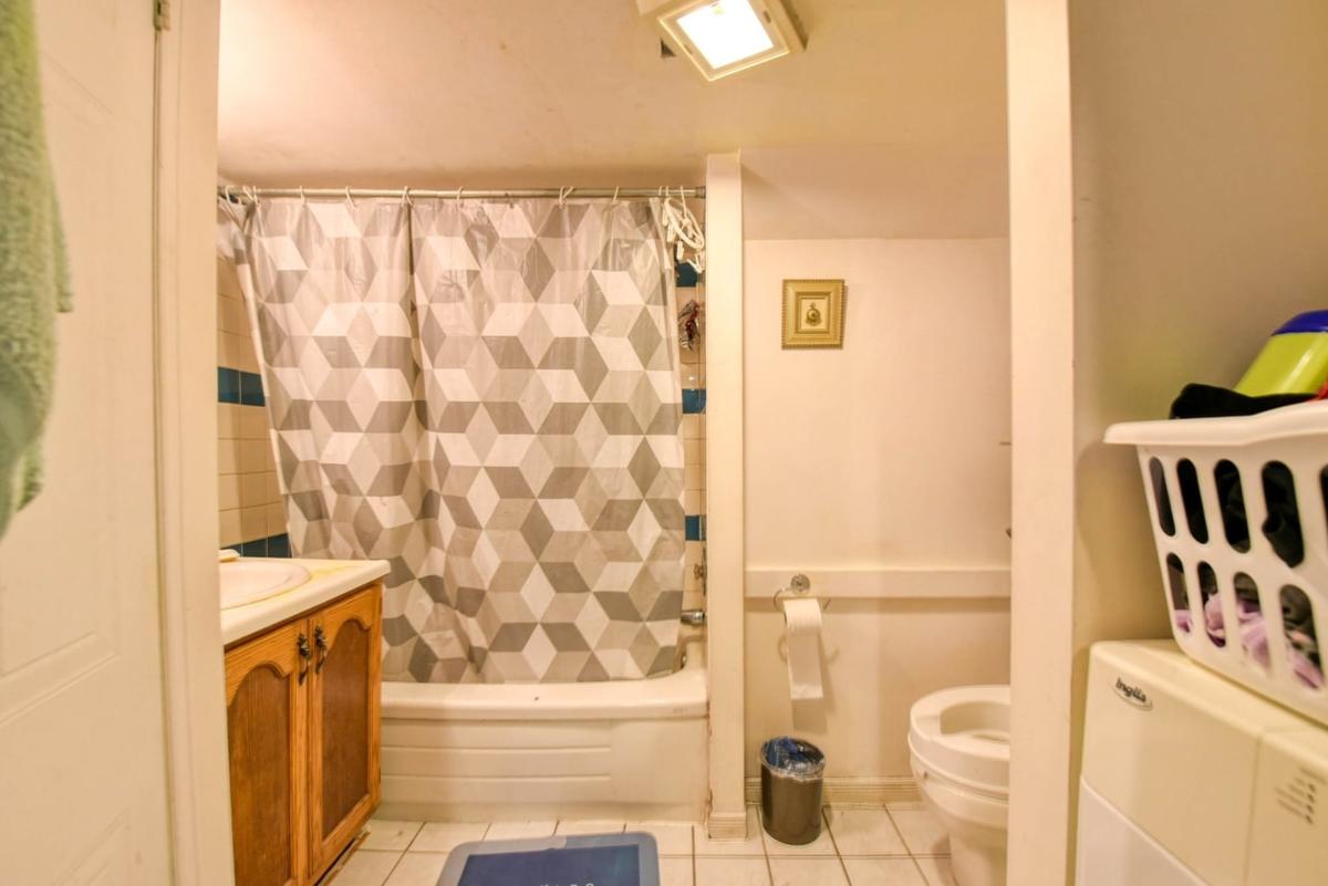 Salle de bain attenante