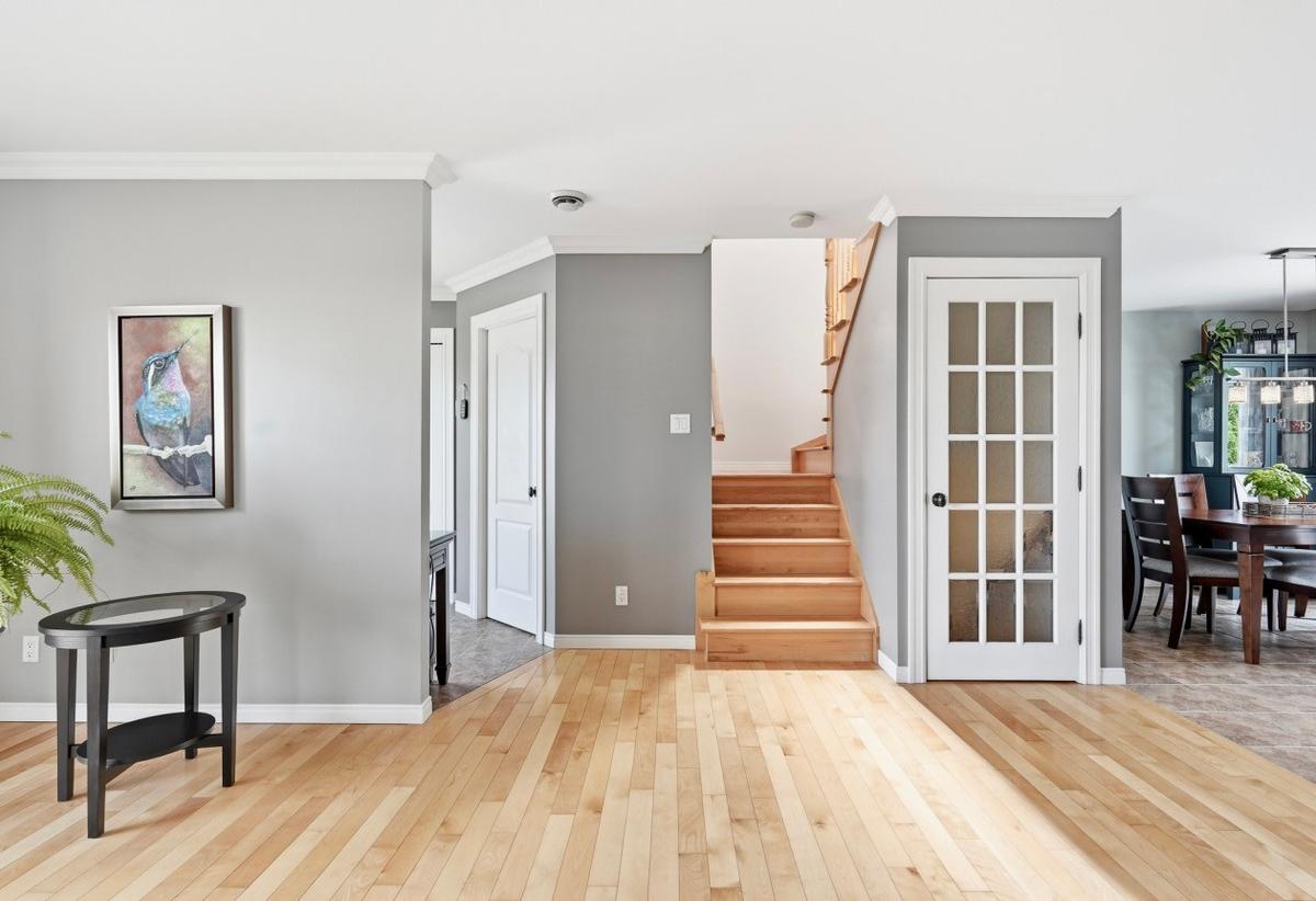 Salon et foyer au bois